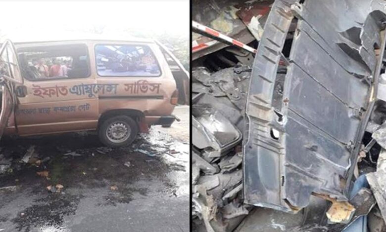 ট্রাকের সঙ্গে অ্যাম্বুলেন্সের সংঘর্ষে নিহত ৫