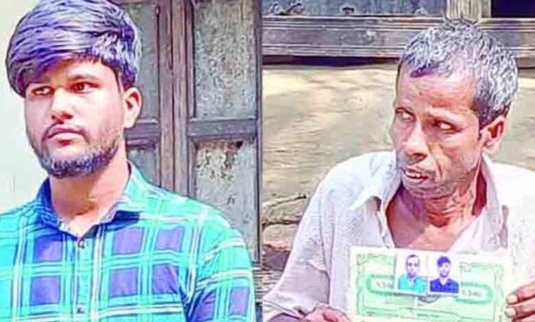 বরিশালের আলৈগলঝাড়ায় পিতা-পুত্রের ইসলাম গ্রহন